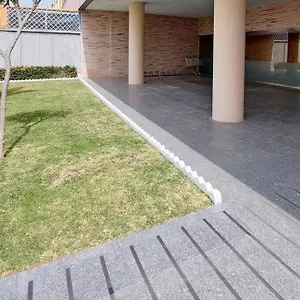 Piso A Dos Calles De La Playa Apartamento